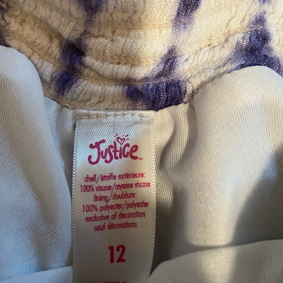 shorts - Picture 2 of 4